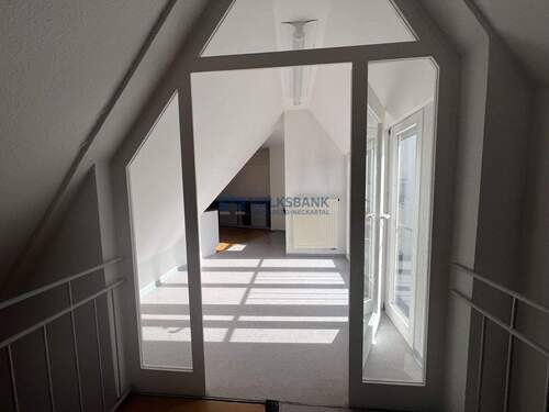 Helles Arbeitszimmer - 