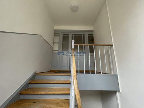 Große Eingangstür - 8 Zimmer Büro in Heidelberg