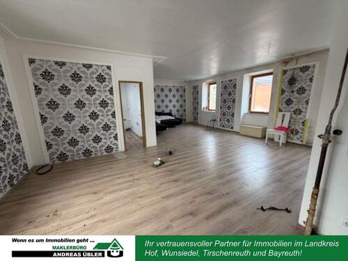 Zimmer - Mehrfamilienhaus, Wohnhaus mit 176,00 m&sup2; in Kirchenlamitz zum Kaufen