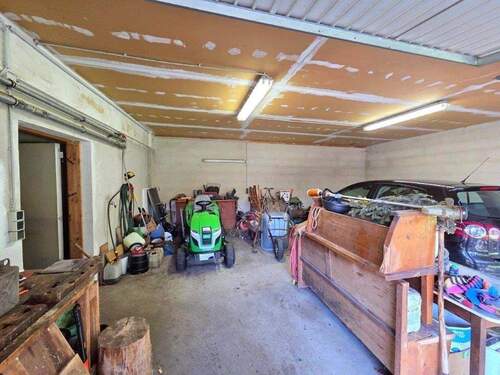 Garage - 