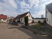 Hausansicht Vorne - 3 Zimmer Doppelhaushälfte zum Kaufen in Bitterfeld-Wolfen OT Holzweißig
