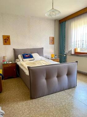Zimmer im Erdgeschoss - 