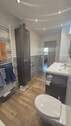 Bad mit Badewanne/WC - 