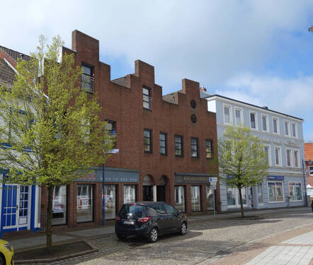 Gesamtansicht Königstraße - Mehrfamilienhaus, Wohnhaus mit 744,00 m² in Marne zum Kaufen