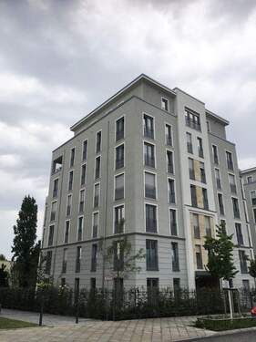 Das Haus - Exkl. 2-Zi.-ETW-Penthouse mit Dachterrasse, EBK und TG FrankfurtM. Europaviertel