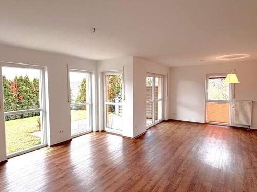 Wohnzimmer 2 - 4 Zimmer Einfamilienhaus in Kulmbach