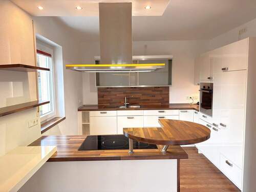 Moderne Küche - Einfamilienhaus mit 120,00 m&sup2; in Kulmbach zur Miete