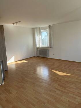 Großes Büro Ansicht 2.jpg - 