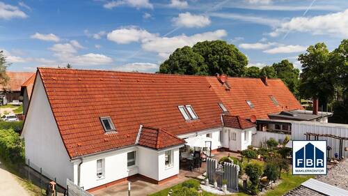 Vogelperspektive Objekt - 7 Zimmer Reihenendhaus zum Kaufen in Lützow