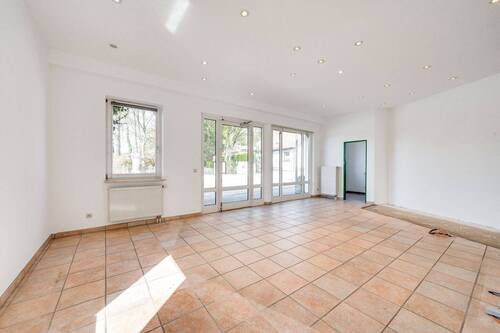 Geschaeftsraum - 5 Zimmer Einfamilienhaus in Kranzberg