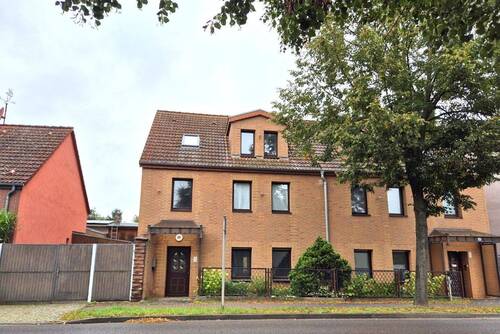 20250918_111727[1].jpg - Mehrfamilienhaus in Oderberg - 290.000,00 EUR Kaufpreis, ca.  234,00 m² Wohnfläche
