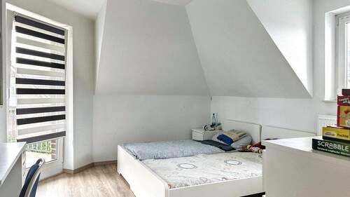 Kinderzimmer 2 - Mehrfamilienhaus, Wohnhaus mit 120,00 m² in Damme zum Kaufen