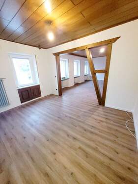 Wohn-Esszimmer - 2 Zimmer Etagenwohnung zur Miete in Mülheim-Kärlich