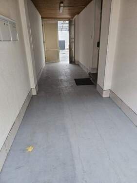 Eingangsbereich - 4 Zimmer Etagenwohnung in Troisdorf