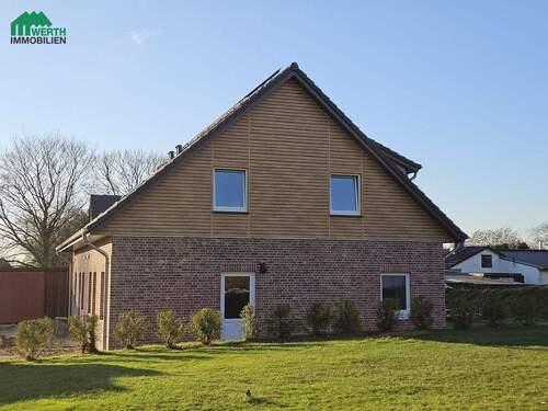 Blick vom Nachbargarten - 1 Zimmer Mehrfamilienhaus, Wohnhaus in Oster-Ohrstedt