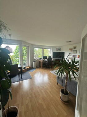 Wohnzimmer3 - 2 Zimmer Etagenwohnung in Bremen
