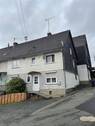 Hausansicht - 4 Zimmer Mehrfamilienhaus, Wohnhaus zum Kaufen in Haiger