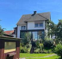 Charmantes Zweifamilienhaus in Calden-Obermeiser: großes Grundstück-Tierhaltung möglich