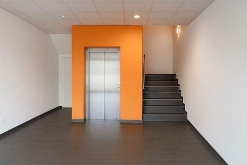 Foyer und Aufzug - 