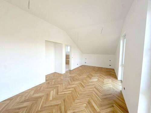 Schlafzimmer mit Zugang zu Bad en Suite - 