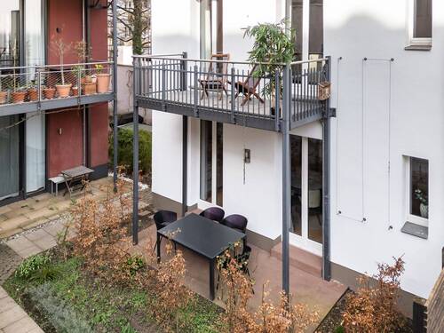 Garten - Mehrfamilienhaus, Wohnhaus mit 101,00 m&sup2; in München zum Kaufen