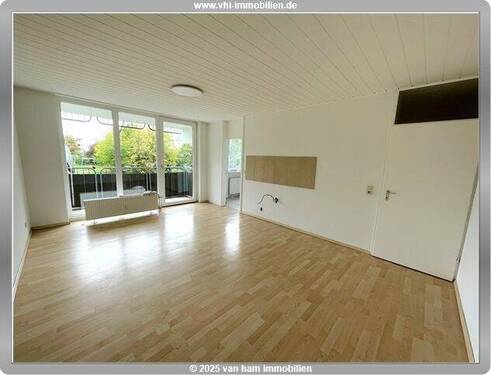 Wohnzimmer - ++Helle 2,5-Zimmerwohnung im Westen von Mainz mit Balkon - flexible Raumgestaltung++