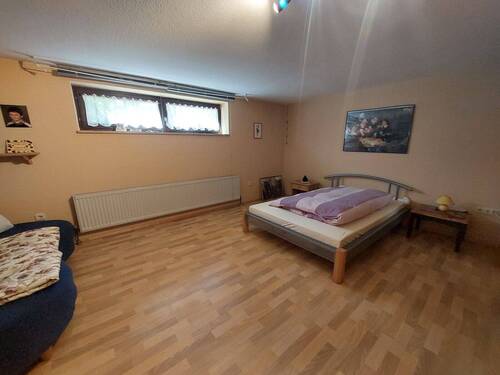 Gäste Zimmer im Untergeschoss - 