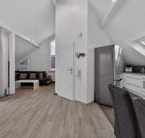 Wohnen über den Dächern von Grünwinkel - stilvolle Dachgeschosswohnung mit Terrasse & Garage - Karlsruhe / Grünwinkel