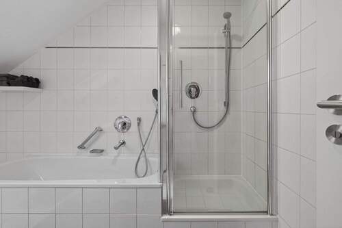 Badezimmer weitere Ansicht - 