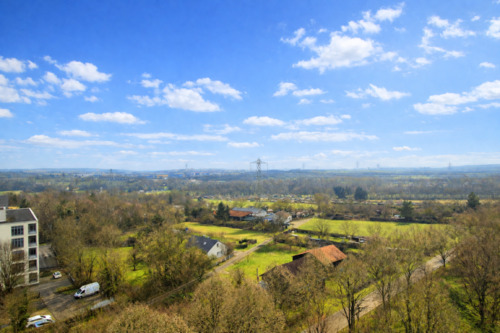 Aussicht - 1 Wohnung (2 oder 3-Zi) - 2 Optionen in LB-Eglosheim - Aufzug - altengerecht