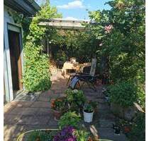 von privat:Sofort frei, 4-Zi Wohnung im EG, Einbauküche, Terasse, eigener Garten, Bad mit Wanne, Garage, Zeitmiete 1 12 Jahre - Kalchreuth Röckenhof