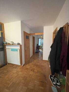 BlickindenhinterenFlur.jpg - 