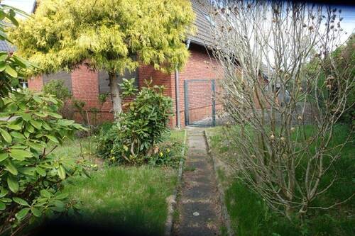 Nebeneingang - 4 Zimmer Einfamilienhaus zum Kaufen in Rellingen-Egenbüttel