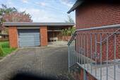 Einfahrt, Garage u Carport - 