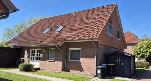 Ansicht - Attraktive 3- Zi.- Wohnung im DG mit S- Balkon und Kfz-Stellplatz in ruhiger und gefragter Ortslage