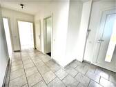 Flur - Etagenwohnung mit 92,00 m&sup2; in Bielefeld zum Kaufen