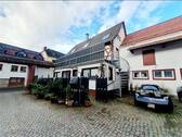 Ansicht auf das Haus - Einfamilienhaus mit 180,00 m² in Wiesbaden zur Miete