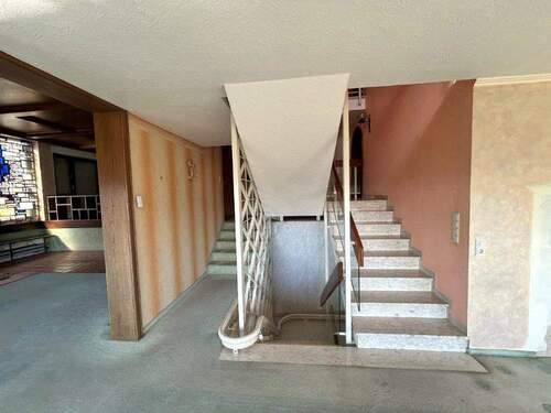 Flur / Treppe - 