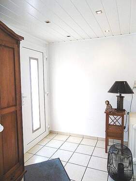 Diele Anbau.JPG - 8 Zimmer Einfamilienhaus in Bedburg