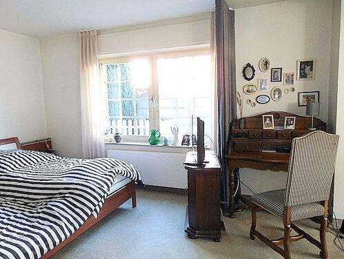 Blick in den Wohnraum links.JPG - 