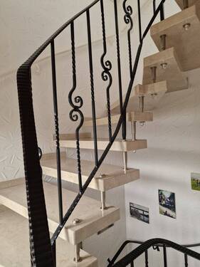 KG Treppe.jpg - 