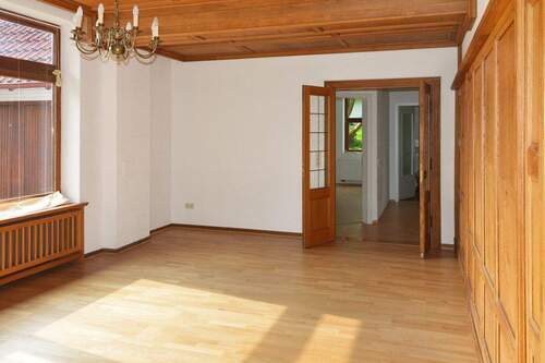 Wohnzimmer Ergeschosswohnung - 