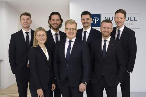 Teambild VON POLL Immobilien Kreis Gütersloh - 