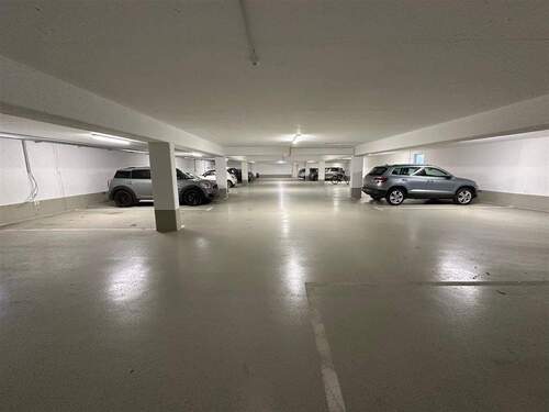 Tiefgarage 2 Stellplätze - 