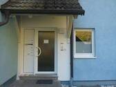 Hauseingang.jpg - 4 Zimmer Etagenwohnung zur Miete in Wirsberg
