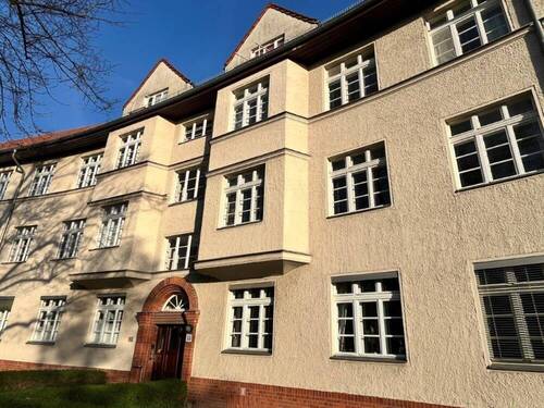 Hausansicht_näher - Etagenwohnung mit 102,00 m&sup2; in Berlin zum Kaufen