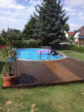 Garten mit Pool - 8 Zimmer Einfamilienhaus in Kamenz
