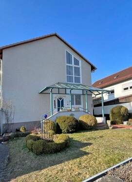 Eingangsbereich - Mehrfamilienhaus, Wohnhaus mit 200,00 m&sup2; in Kronach zum Kaufen