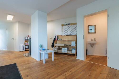 Büro 2 (1) - 