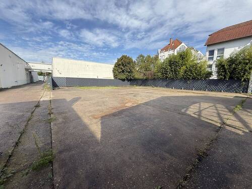 Flexible Außenfläche zur Miete in Offenbach – ideal für Fuhrpark, Lager und Logistik - Halle zur Miete in Offenbach am Main